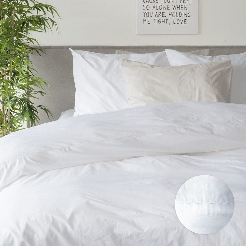 Lizzy wit dekbedovertrek percal 240x220